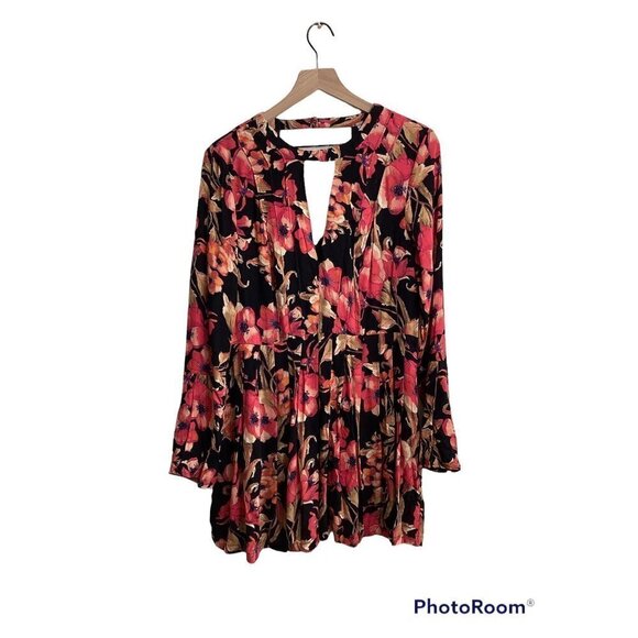 Free People Tegan Red Black Mini Dress Size 12 Bell Sleeves Pockets Boho Style - Picture 3 of 14